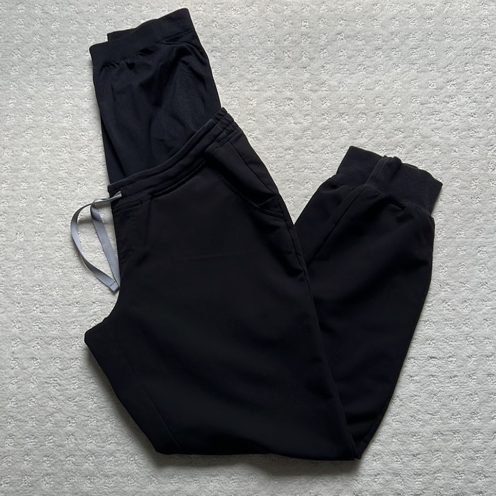 Figs Zamora Maternity Scrub Joggers